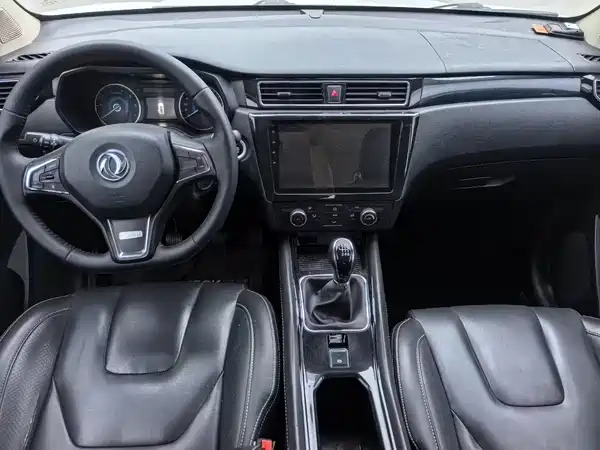 Dongfeng Scenery 580 2016