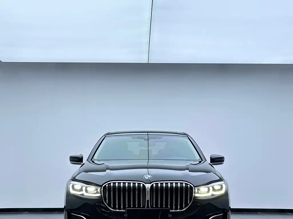 BMW 7 Series 2020 — фото 2