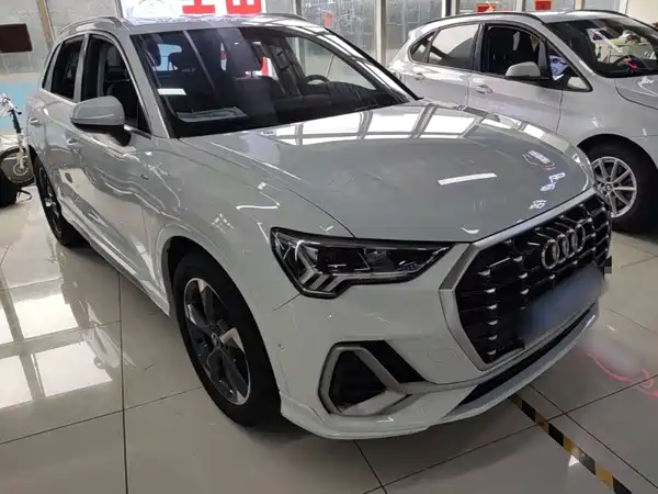 Audi Q3 2021
