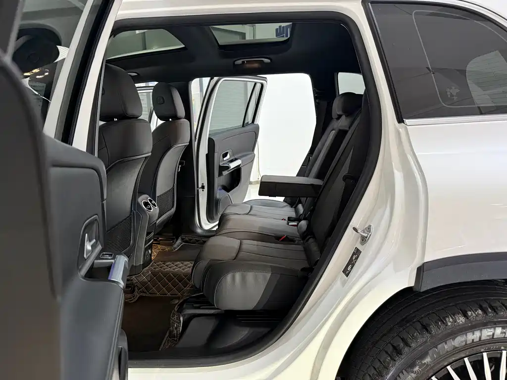 Mercedes-Benz GLB 2022 — фото 11