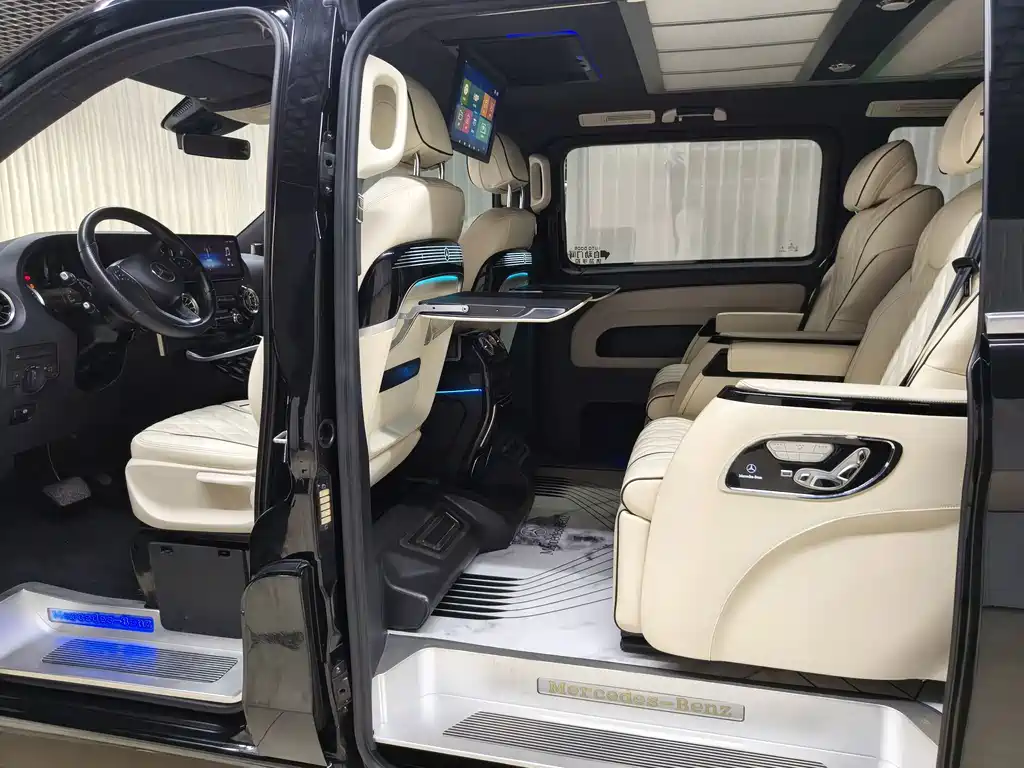Mercedes-Benz Vito 2023 — фото 12