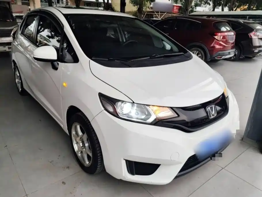 Honda Fit 2017 — фото 4