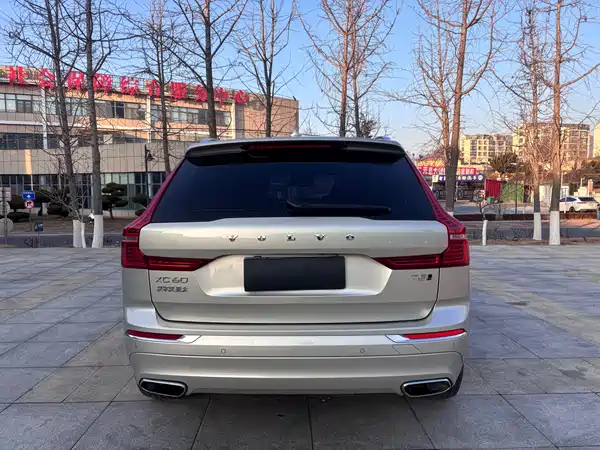 Volvo XC60 2021