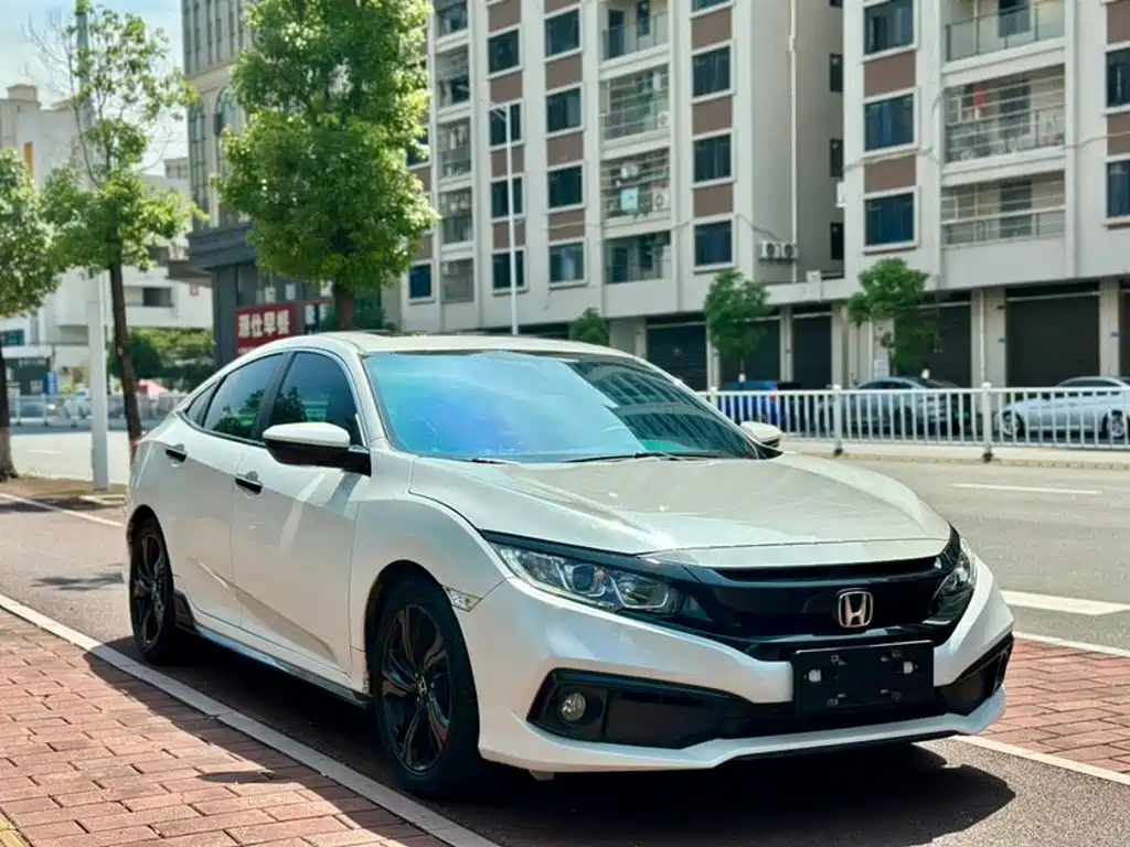 Honda Civic 2019 — фото 3