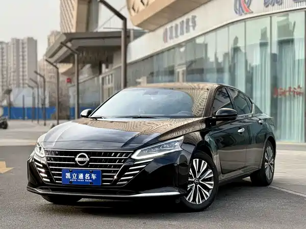 Nissan Teana 2024