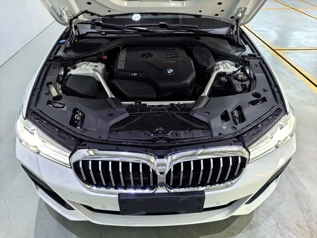 BMW 5 Series 2023