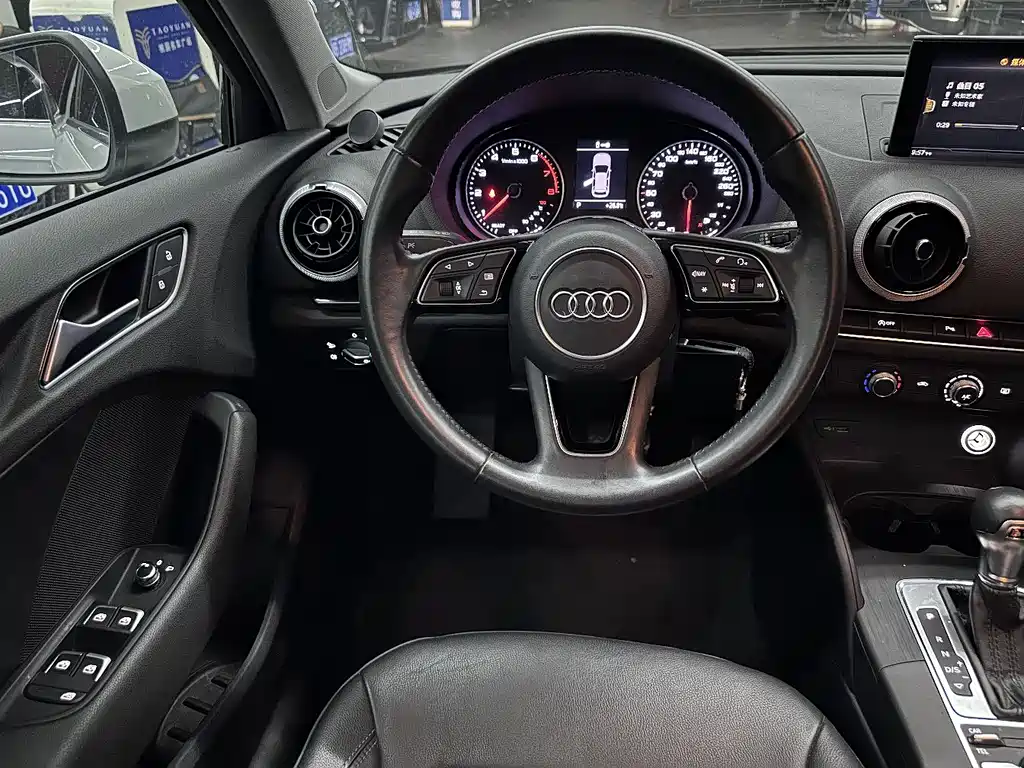 Audi A3 2017 — фото 7