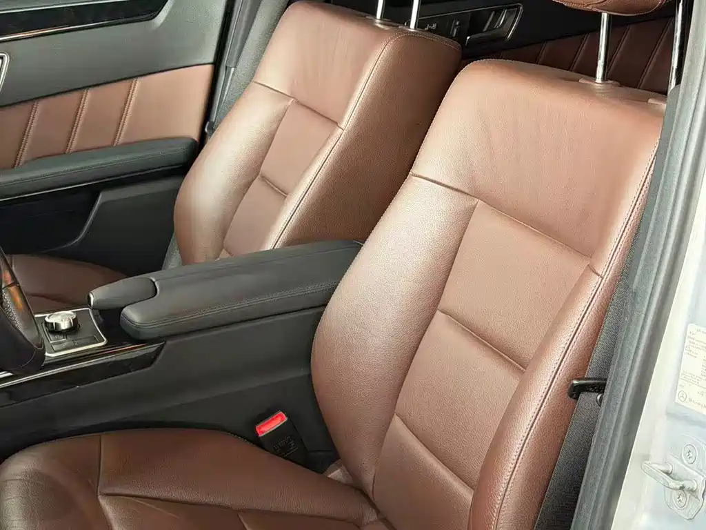 Mercedes-Benz E-Class 2013 — фото 14
