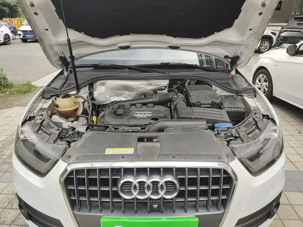 Audi Q3 2016 — фото 20