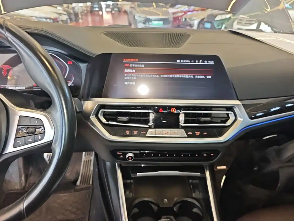 BMW 3 Series 2021 — фото 13