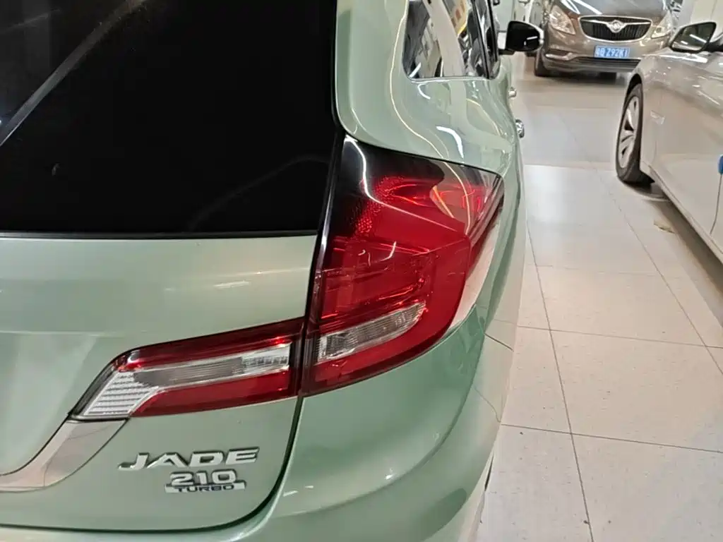 Honda Jade 2017 — фото 8