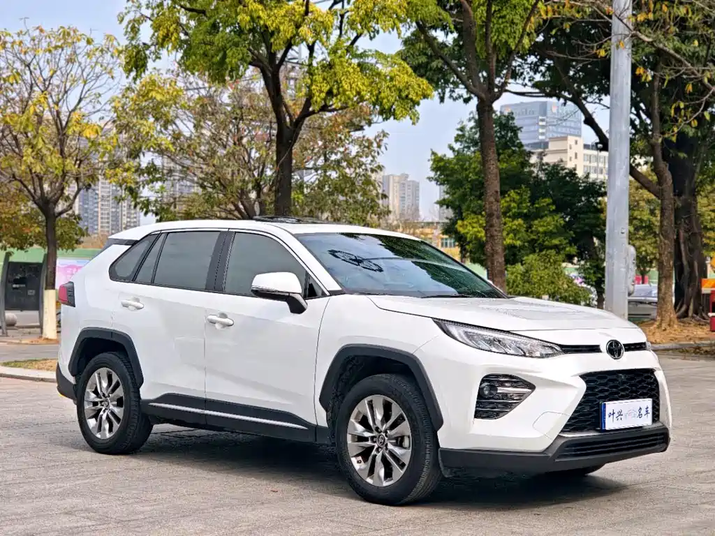 Toyota Wildlander 2022 — фото 3