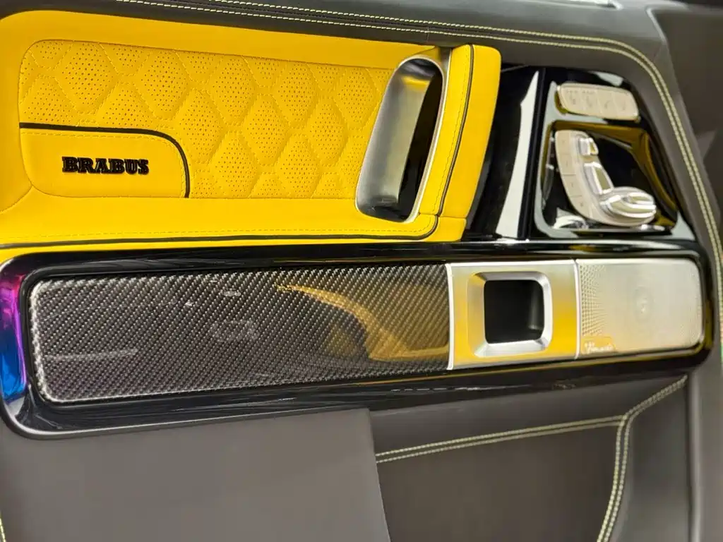 Mercedes-Benz G-Class 2023 — фото 19