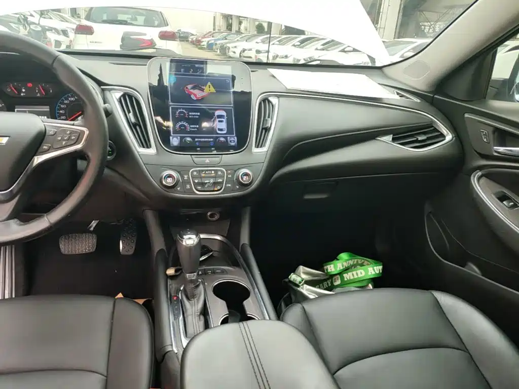 Chevrolet Malibu XL 2017 — фото 13