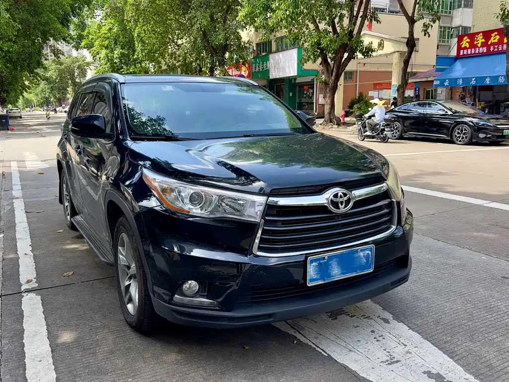 Toyota Highlander 2017 — фото 3