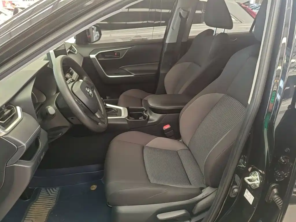 Toyota Wildlander 2023 — фото 15