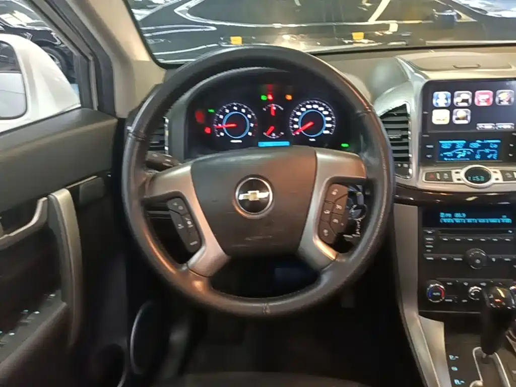 Chevrolet Captiva 2015 — фото 11