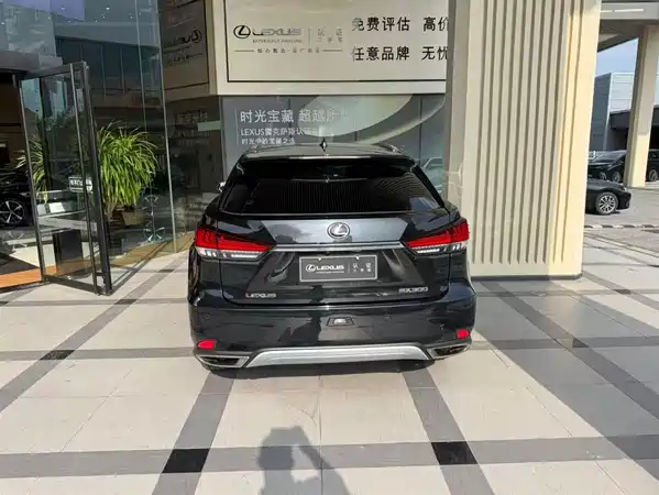 Lexus RX 2021