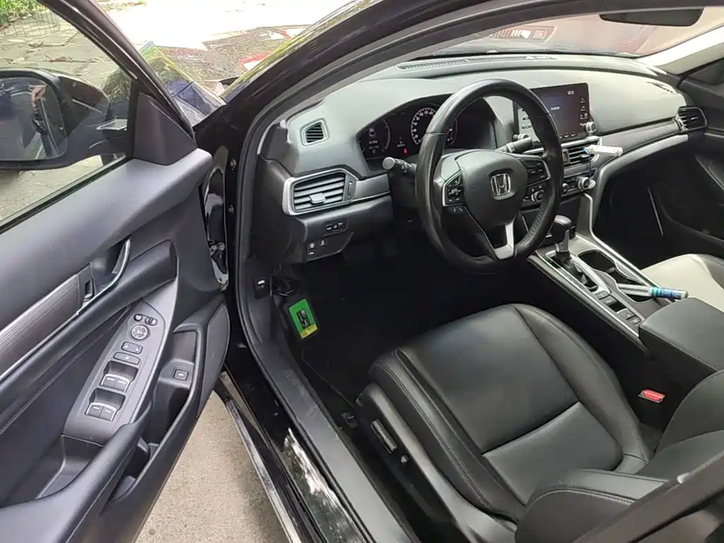 Honda Accord 2021 — фото 16