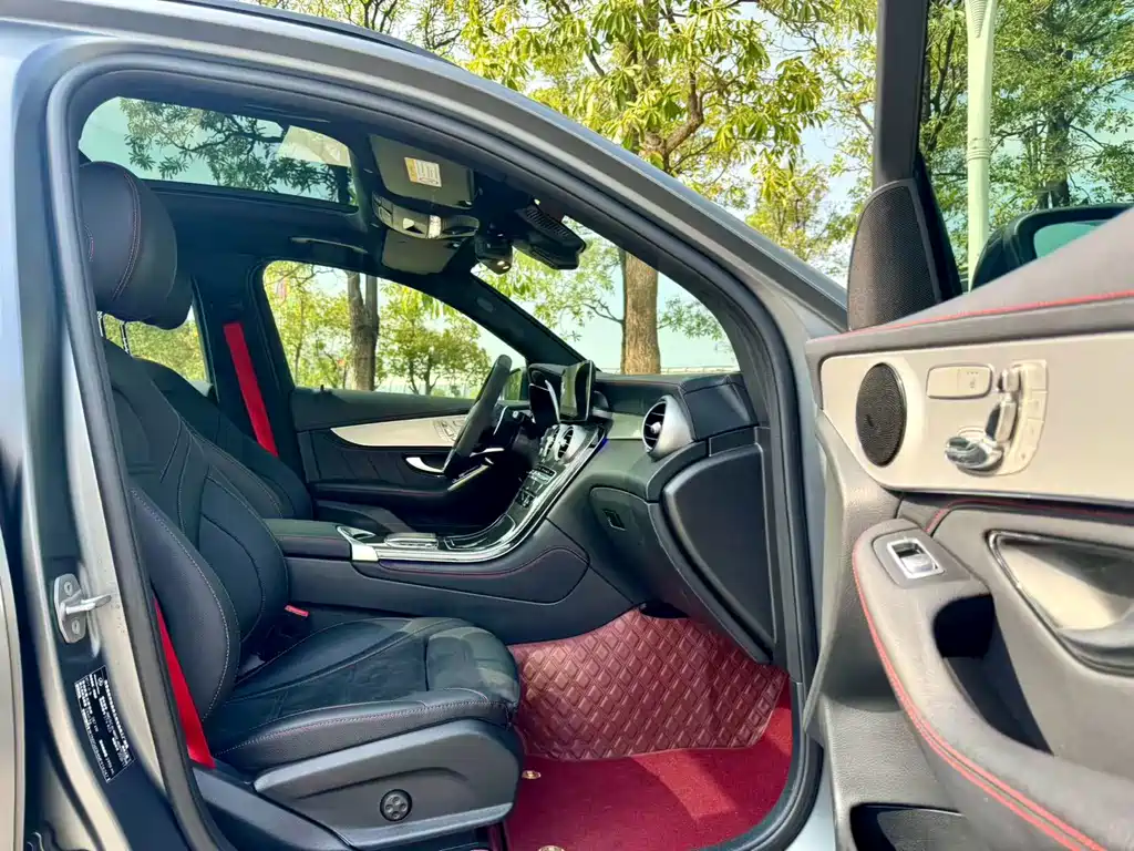 Mercedes-Benz GLC AMG 2021 — фото 5