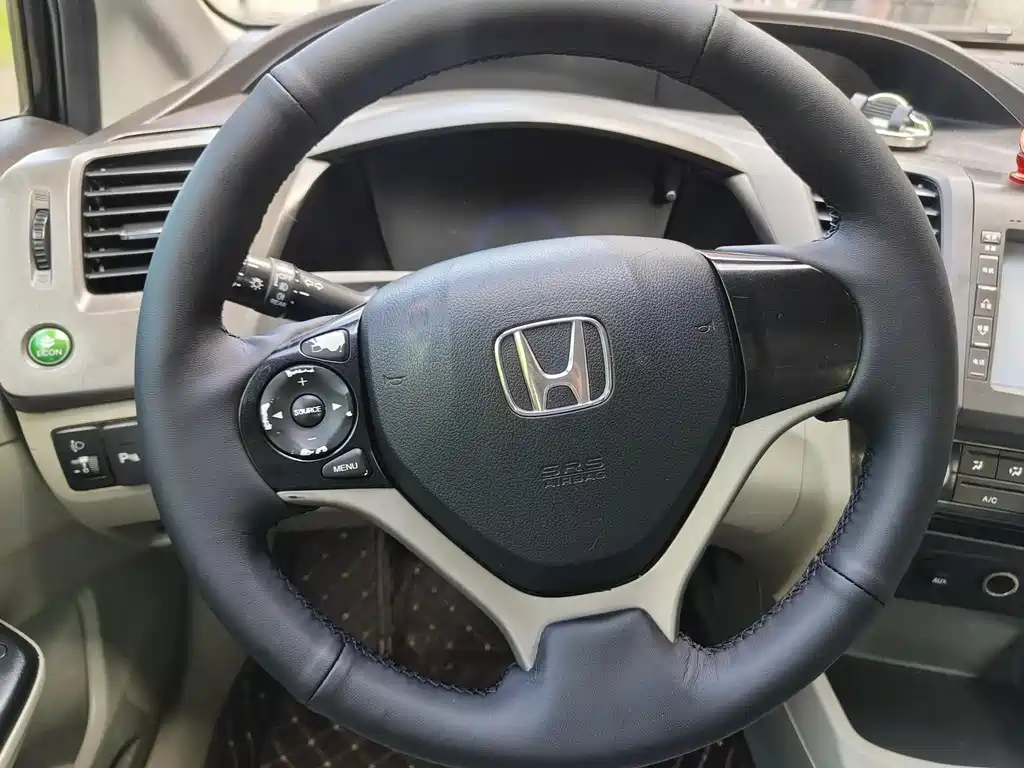 Honda Civic 2013 — фото 10