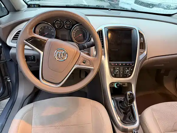 Buick Excelle GT 2012