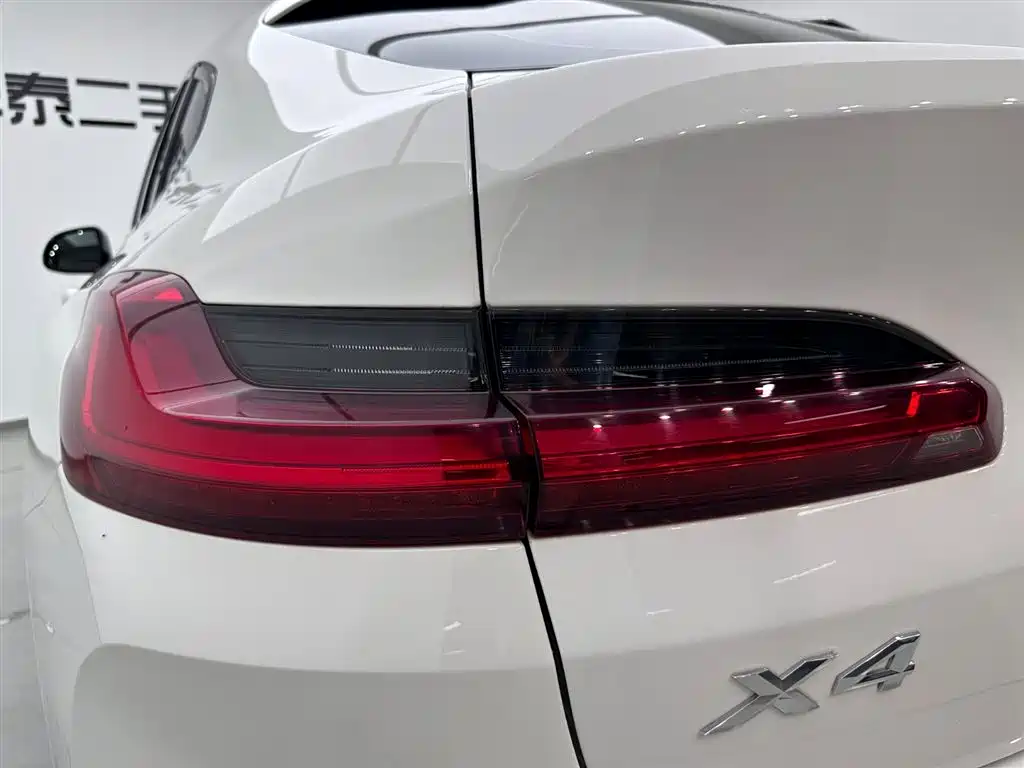 BMW X4 2022 — фото 29