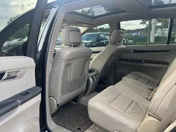 Mercedes-Benz R-Class 2017