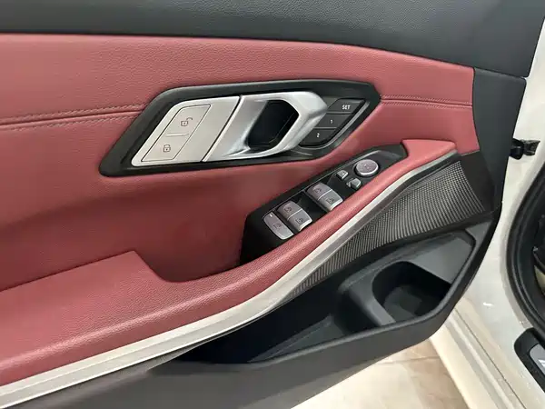 BMW 3 Series 2021