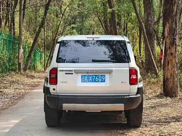 Toyota Prado 2024