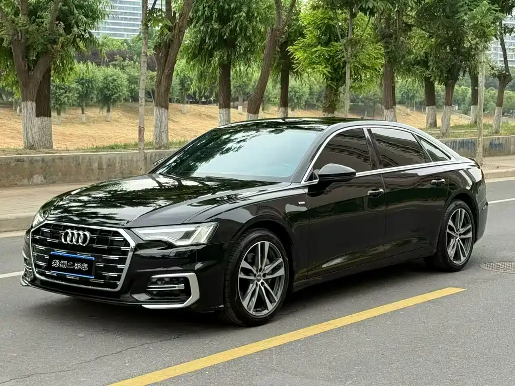 Audi A6L 2021 — фото 1