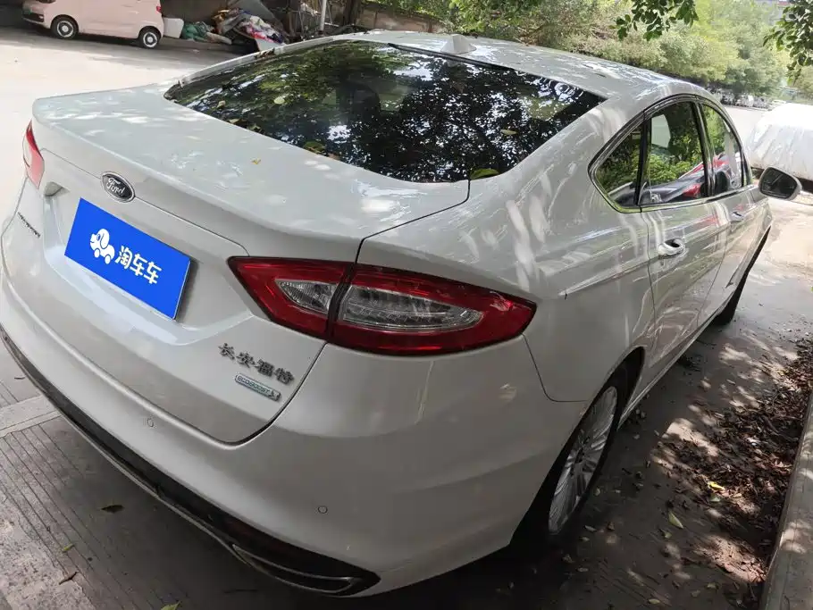 Ford Mondeo 2015 — фото 3