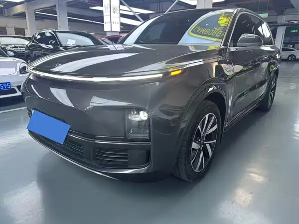 Li Auto L8 2024