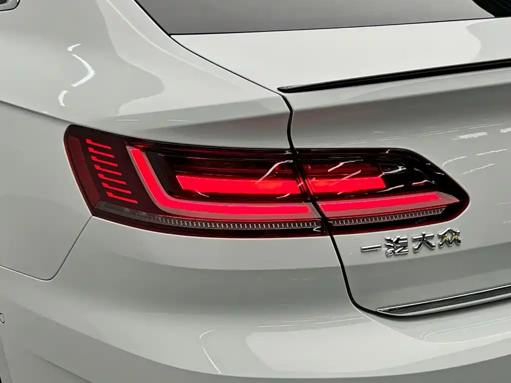 Volkswagen CC 2024 — фото 10