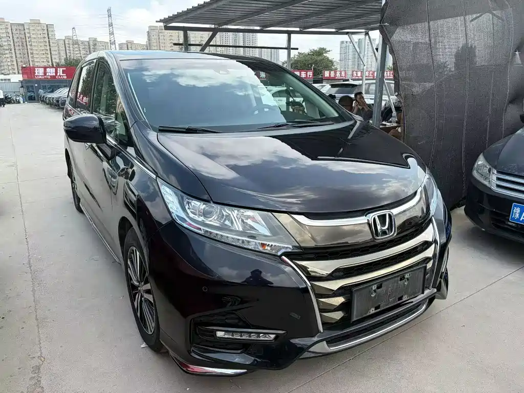 Honda Odyssey 2019 — фото 3