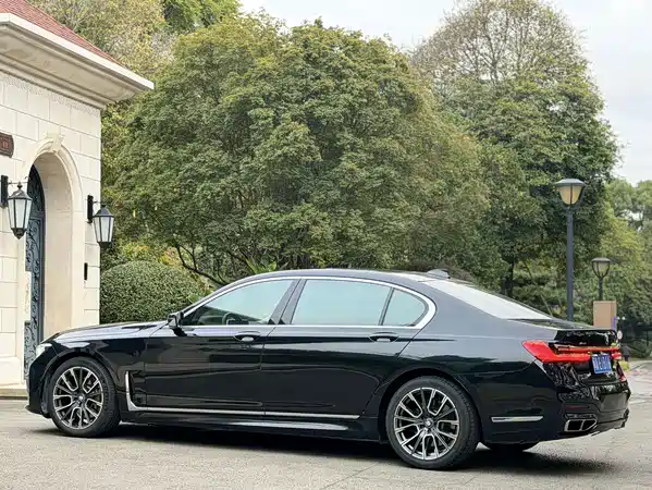 BMW 7 Series 2016
