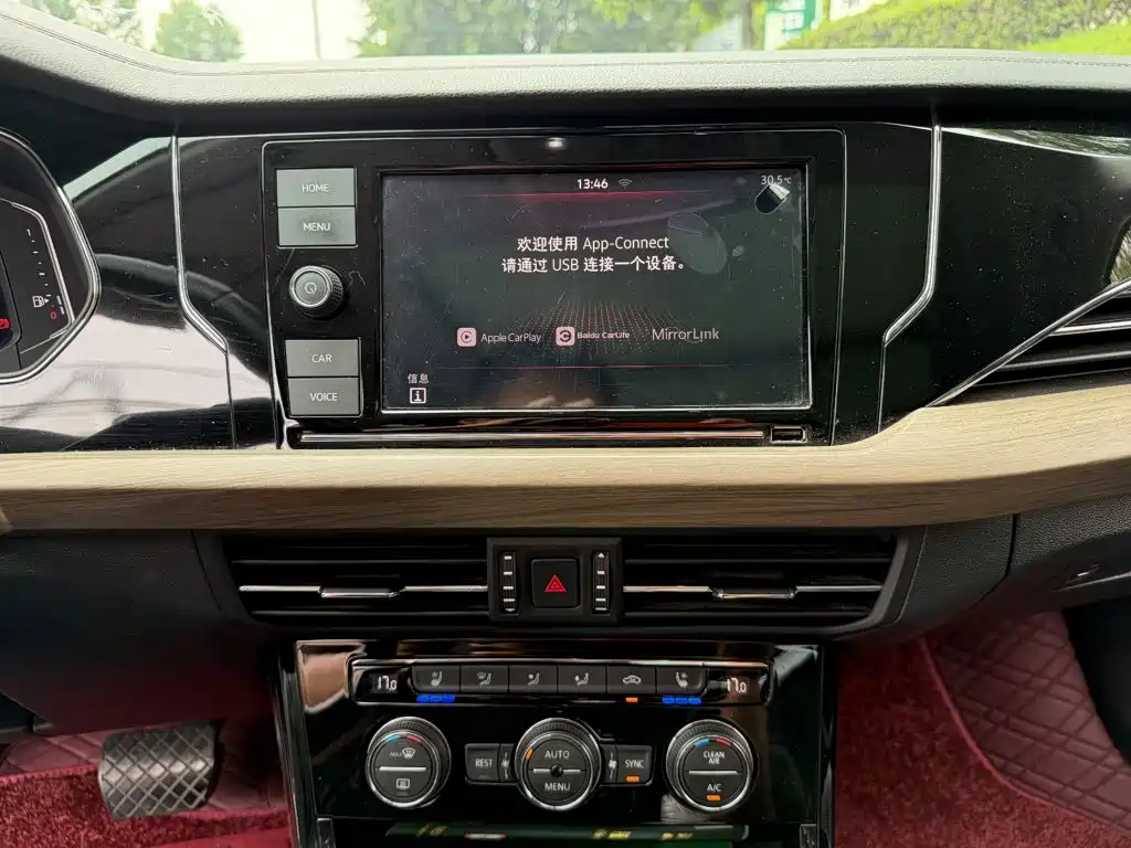 Volkswagen Passat 2019 — фото 10