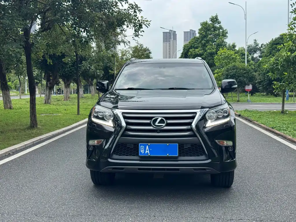 Lexus GX 2018 — фото 2