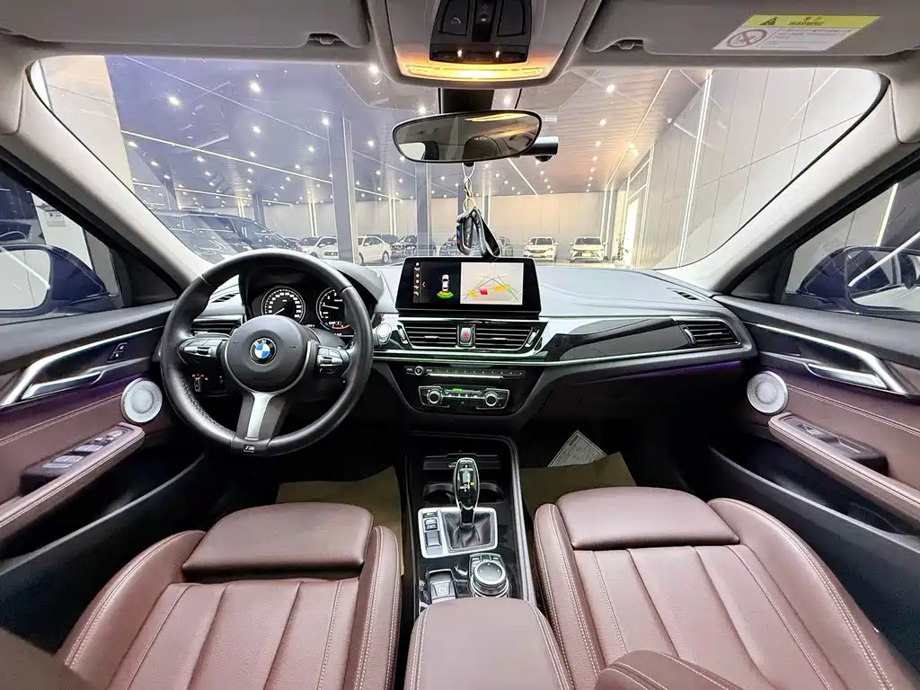 BMW 1 Series 2022 — фото 11