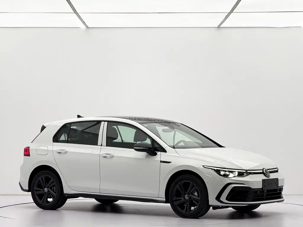 Volkswagen Golf 2024
