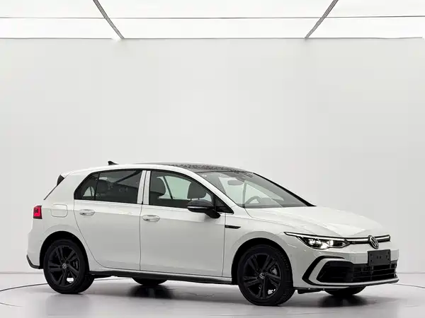 Volkswagen Golf 2024