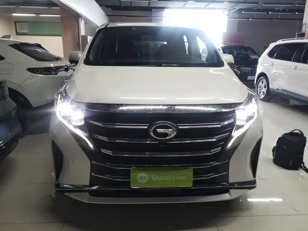 GAC Motor Trumpchi M8 2022 — фото 3
