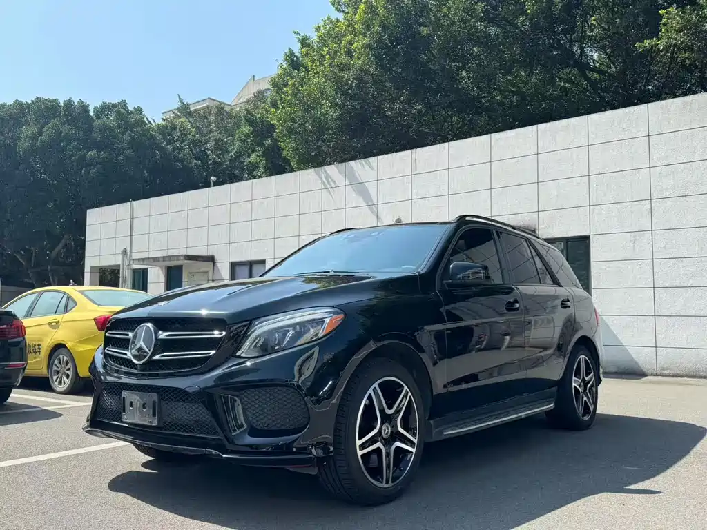Mercedes-Benz GLE 2020 — фото 1