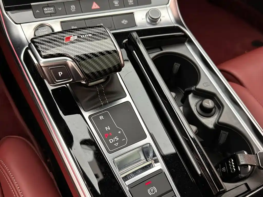Audi A7L 2023 — фото 16