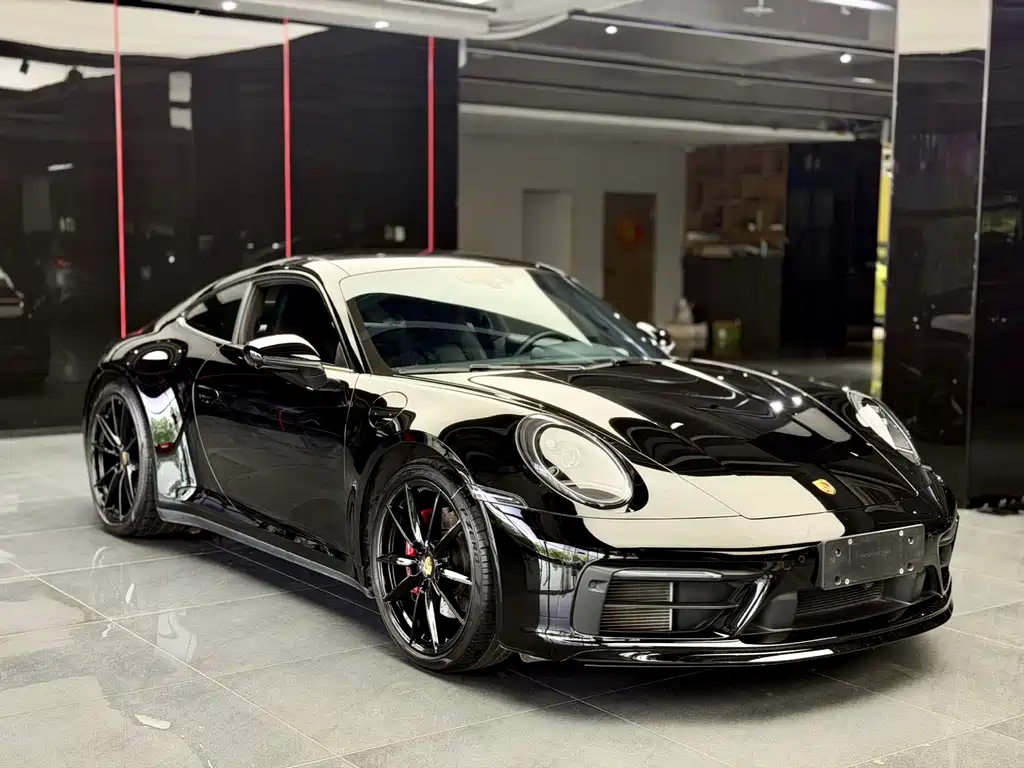 Porsche 911 2023