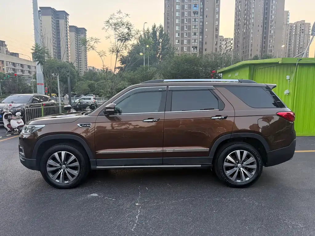 Changan CS95 2017 — фото 4