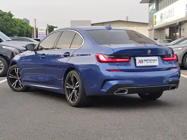 BMW 3 Series 2021