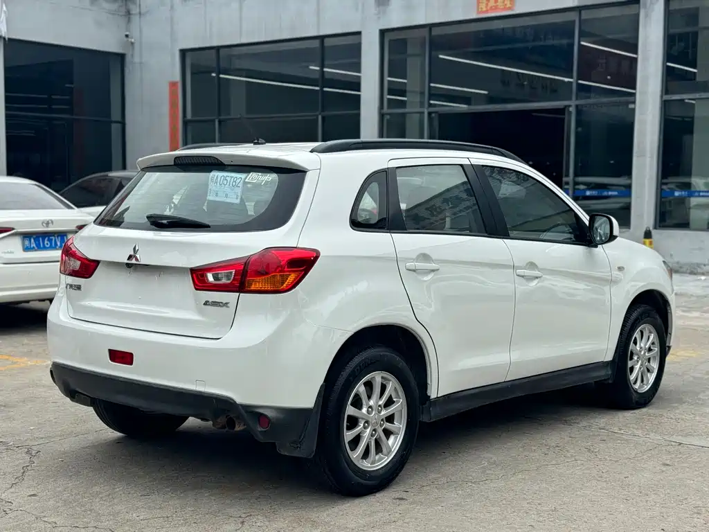 Mitsubishi ASX 2015 — фото 9