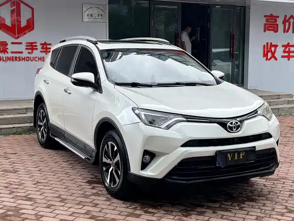 Toyota RAV4 2017