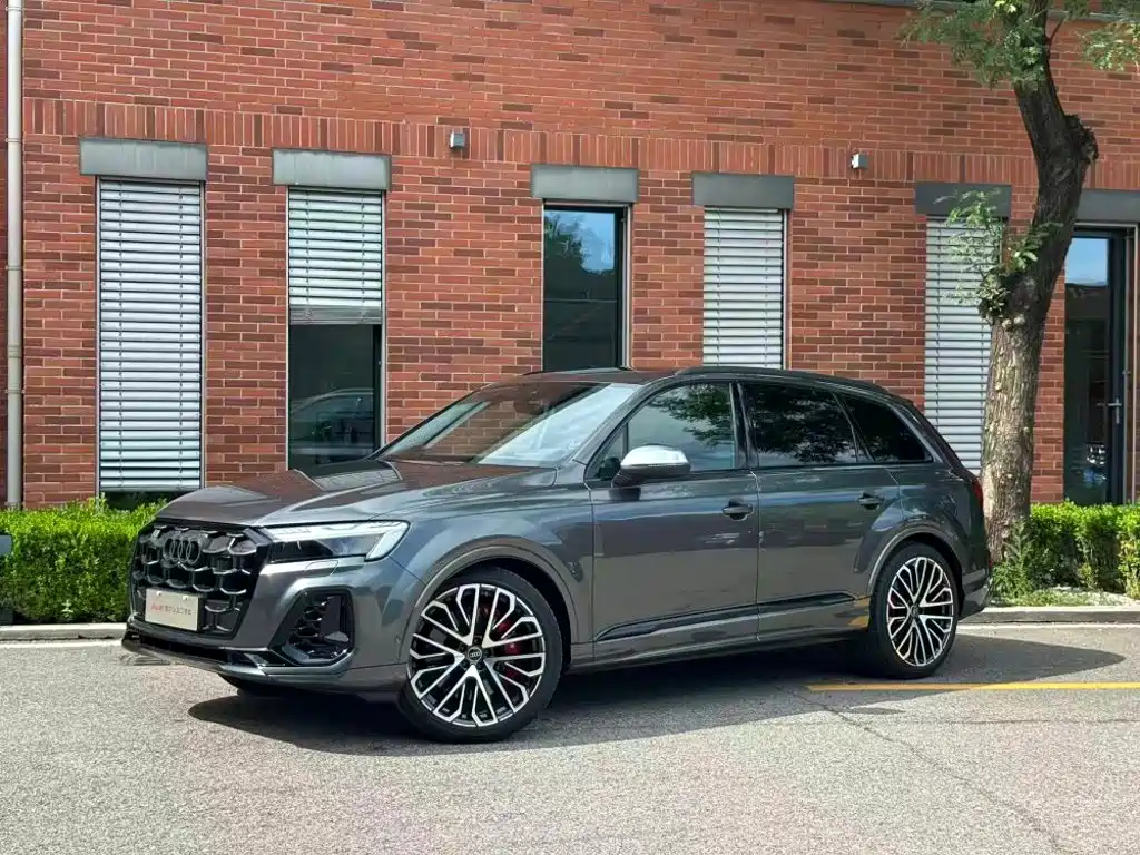 Audi SQ7 2025 — фото 2